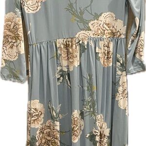 Maternity Dress Size Small